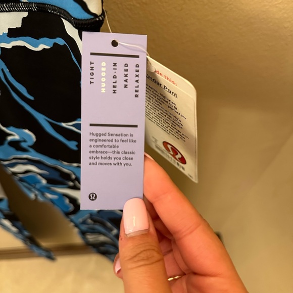 NWT Lululemon Wunder Under Pant (Hi-Rise) Blue size 8 - Picture 4 of 6